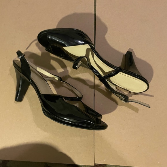 small open heels - Picture 2 of 2